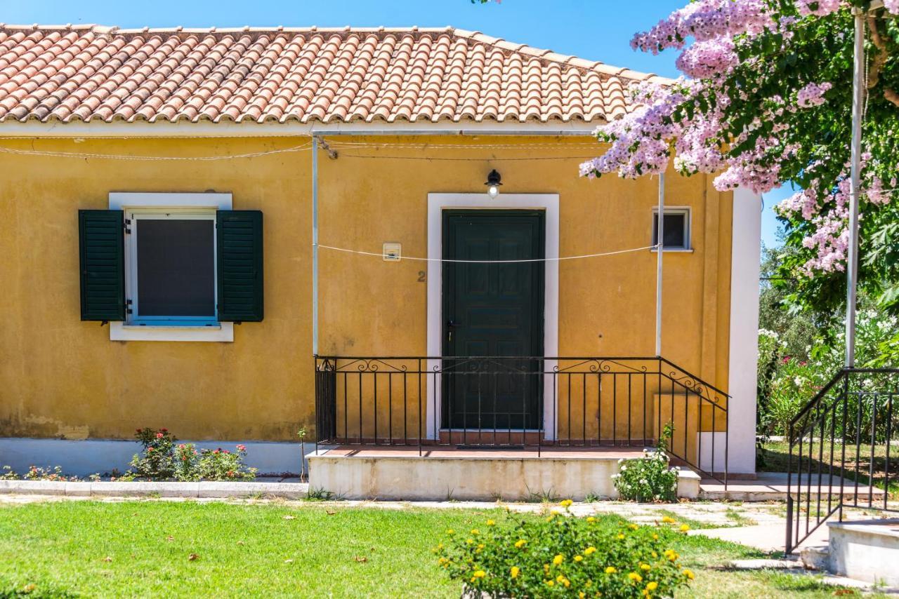 Nemorosa Holiday Houses Méson Yerakaríon Exterior photo