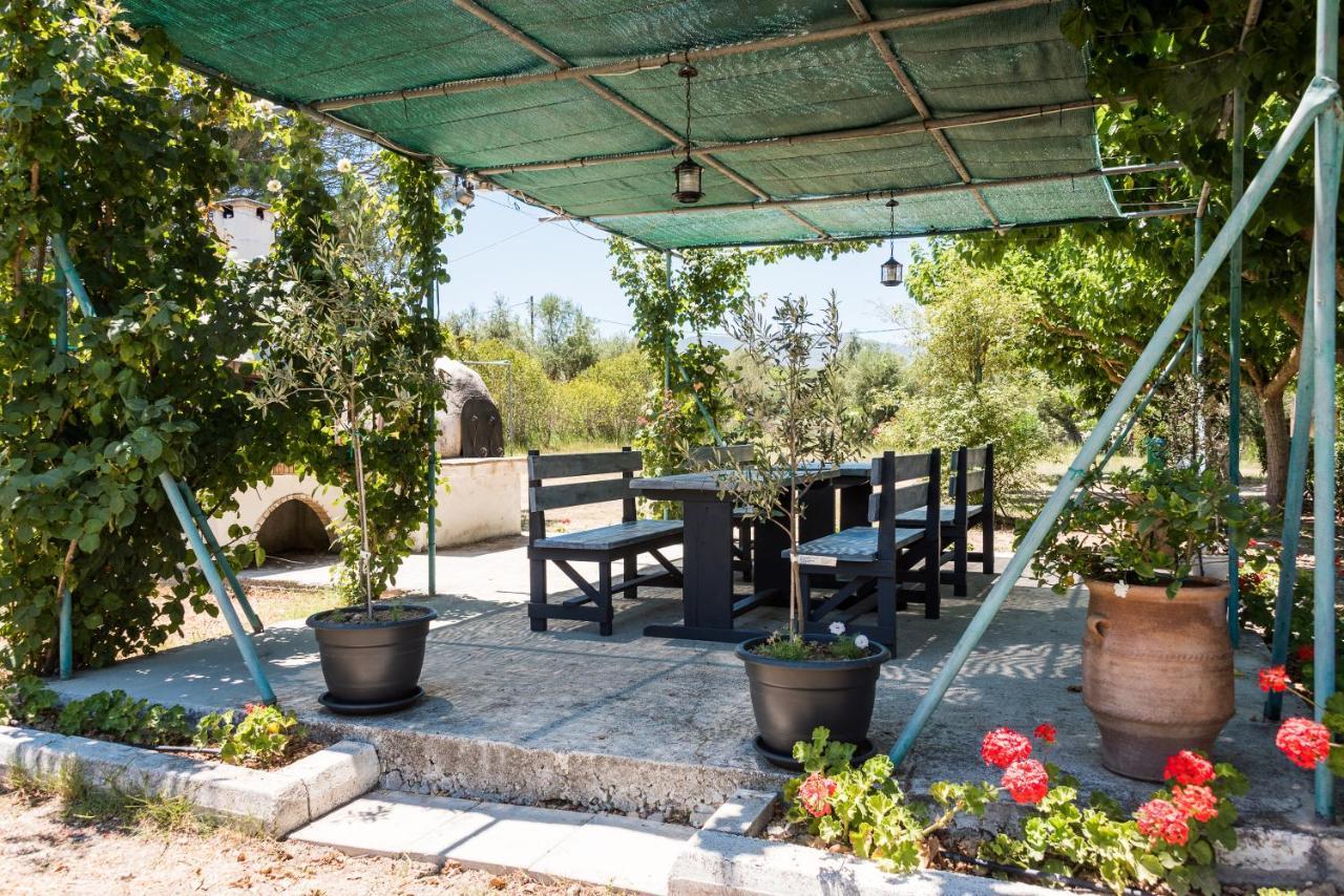 Nemorosa Holiday Houses Méson Yerakaríon Exterior photo